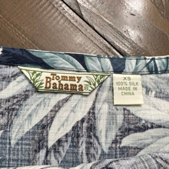 Tommy Bahama 100% Silk Blue Floral Wrap Skirt Tropical Size XS - Picture 5 of 5